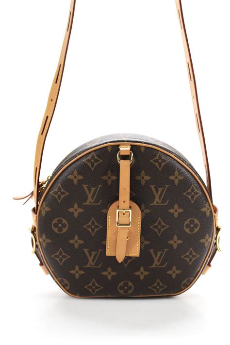 louis vuitton canteen bag